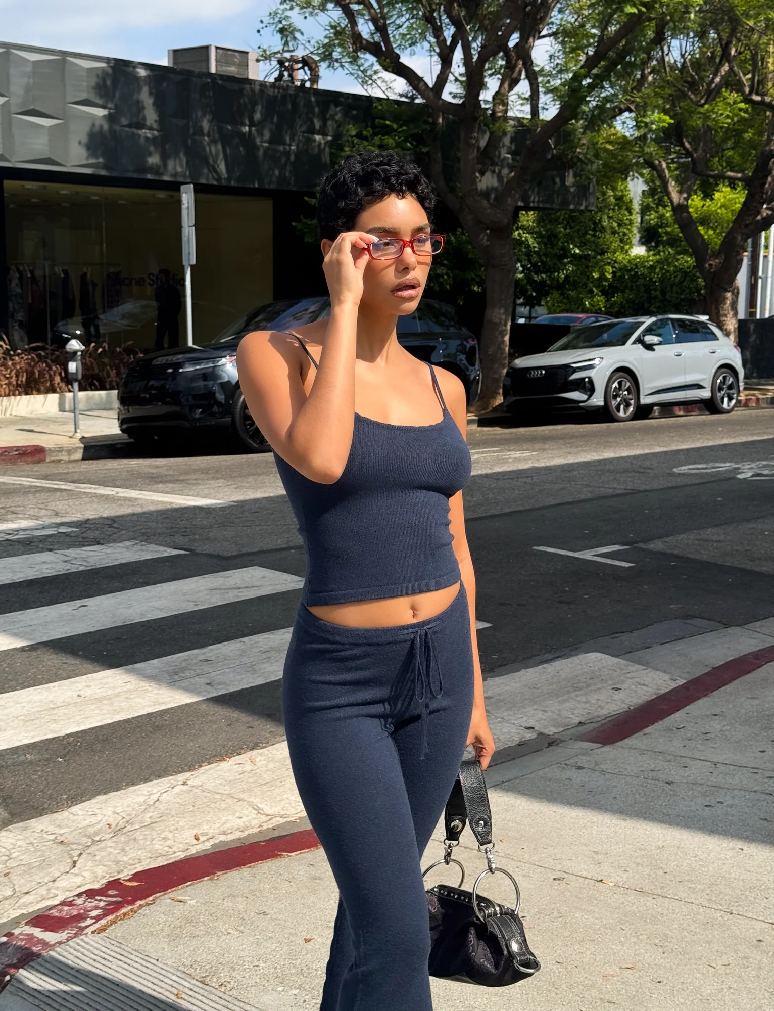 LEORA TOP - NAVY - Stylemaxs