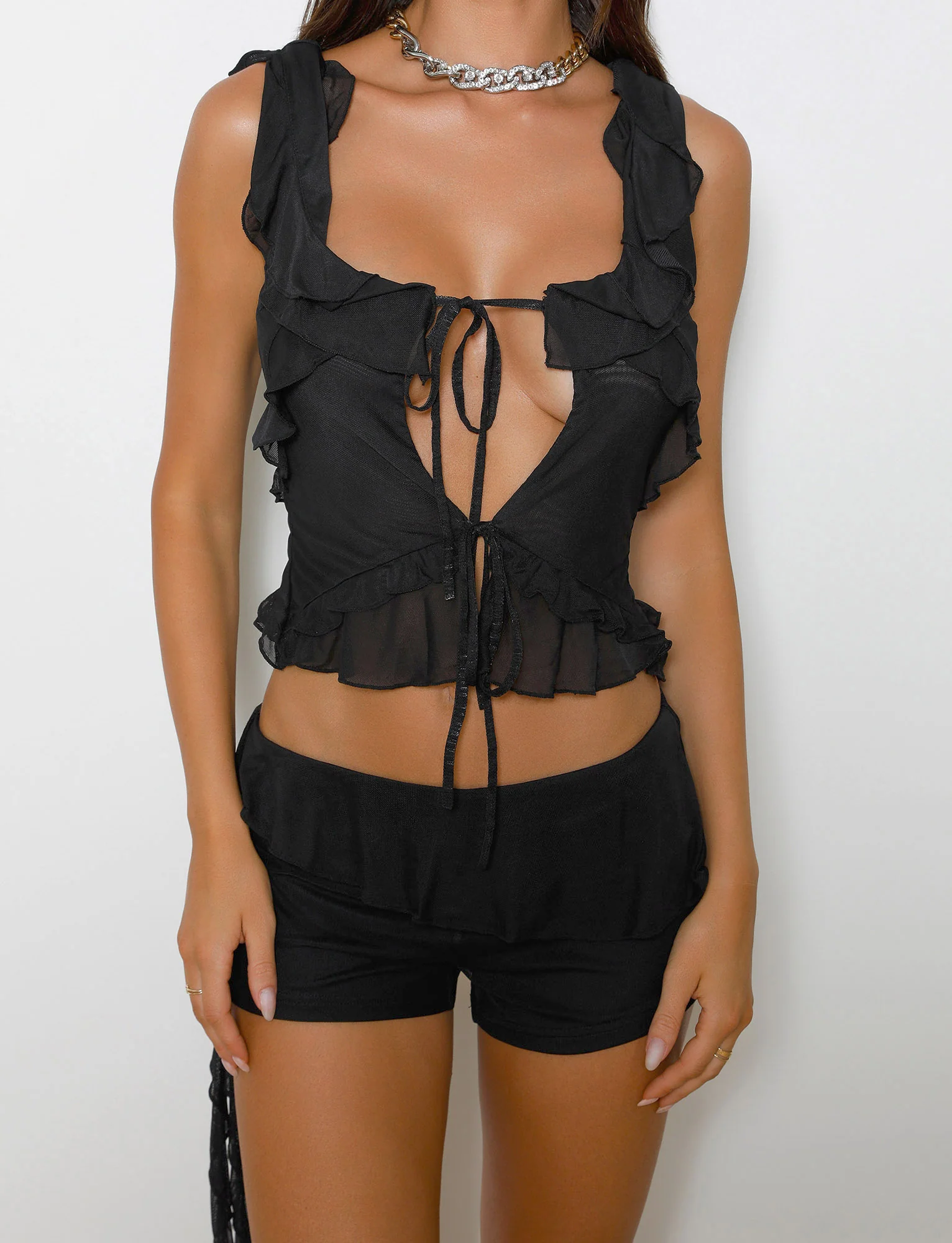 ANISHA SHORT - BLACK - Stylemaxs