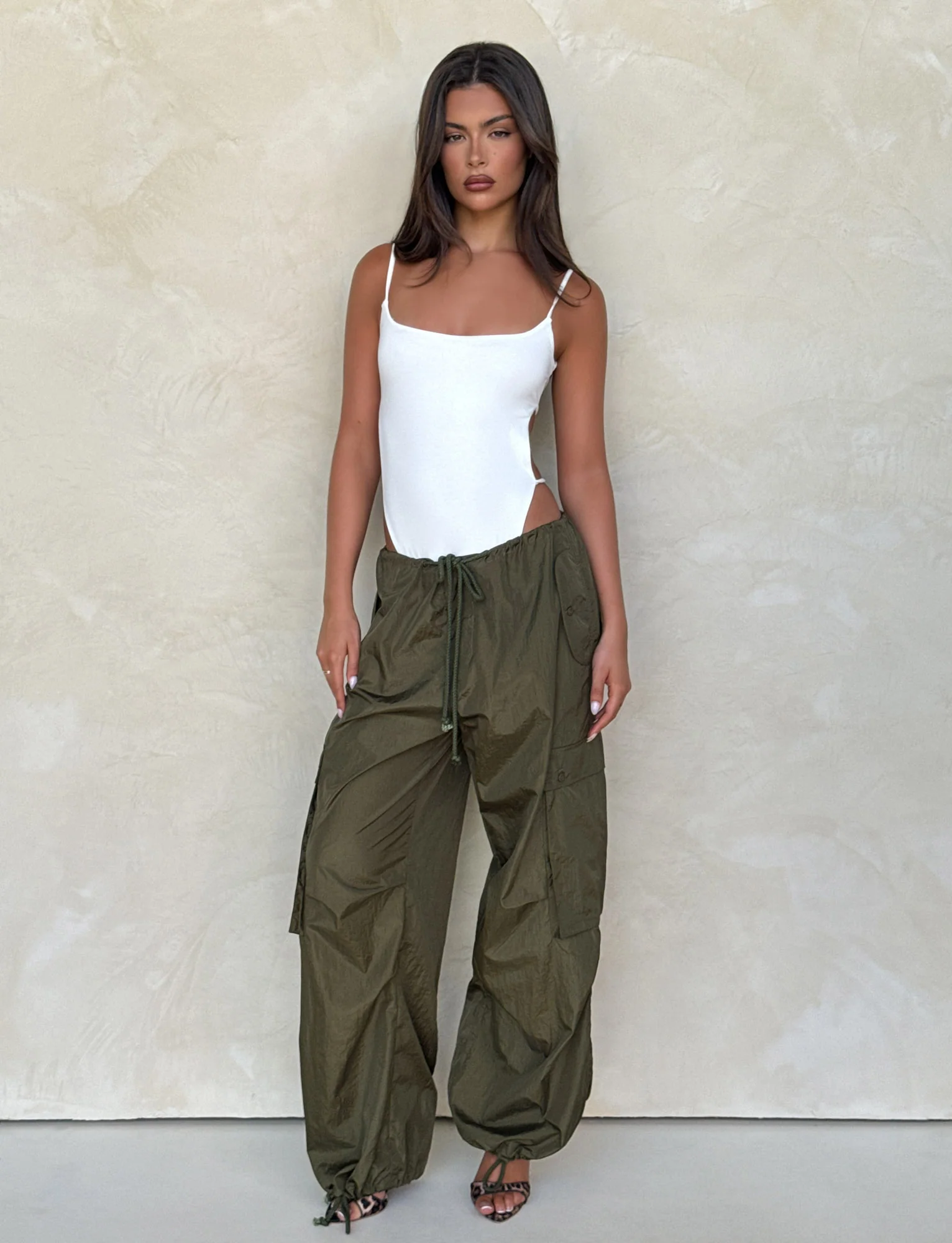 VIOLETTE PANT - GREEN : KHAKI GREEN - Stylemaxs